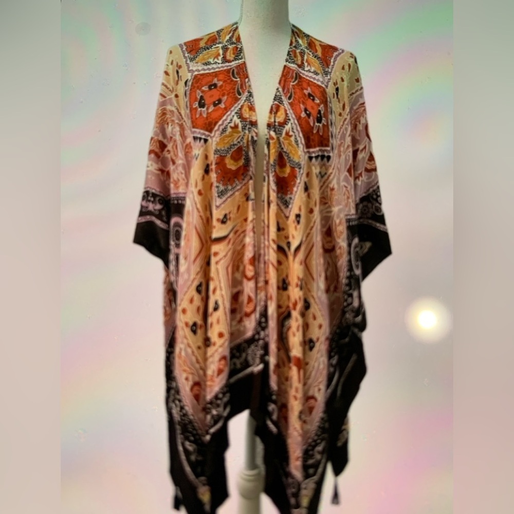 Vince Camuto Bohemian multi-Colored Wrap with arms OSFM Pre-Loved Beautiful Wrap